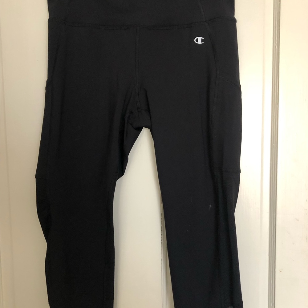 Champion black capri leggings